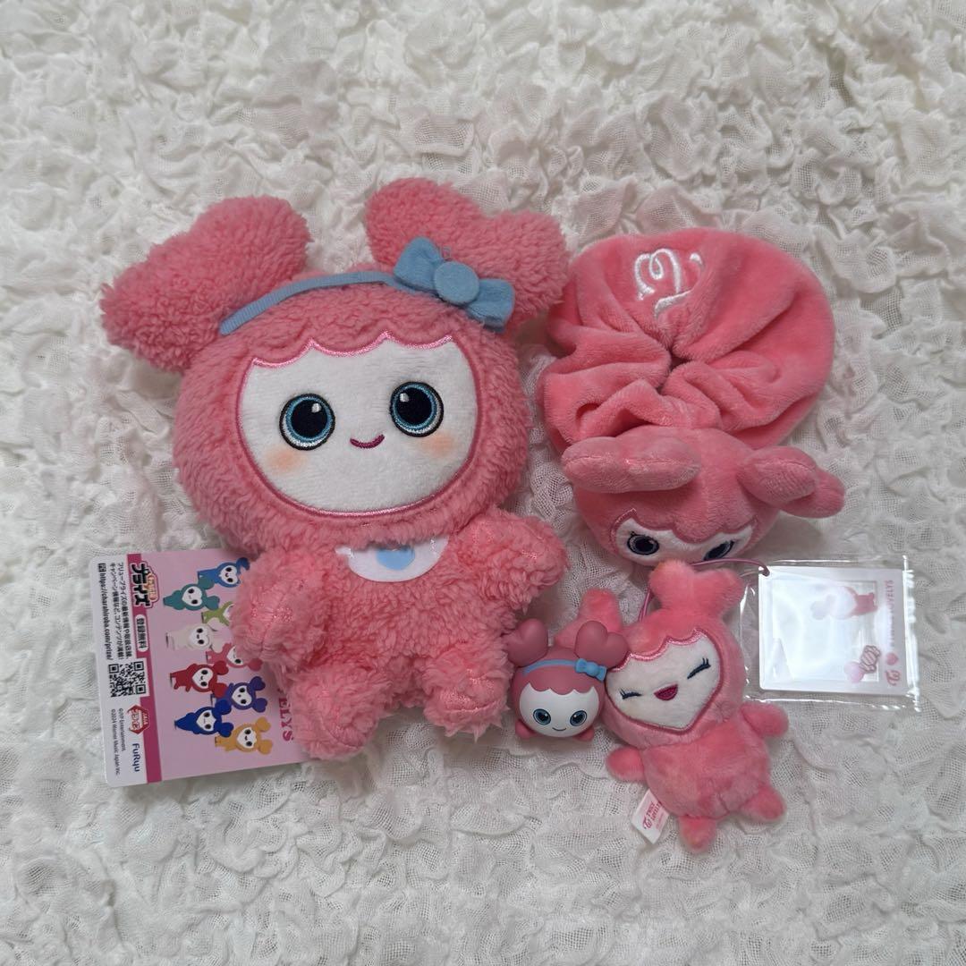 

[USED] TWICE GIGO MOVELY 4 types