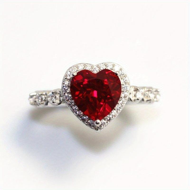 Luxury Silver Heart Ring for Women Exquisite Fashion Metal Inlaid White Zircon Stones Wedding Ring Engagement Jewelry