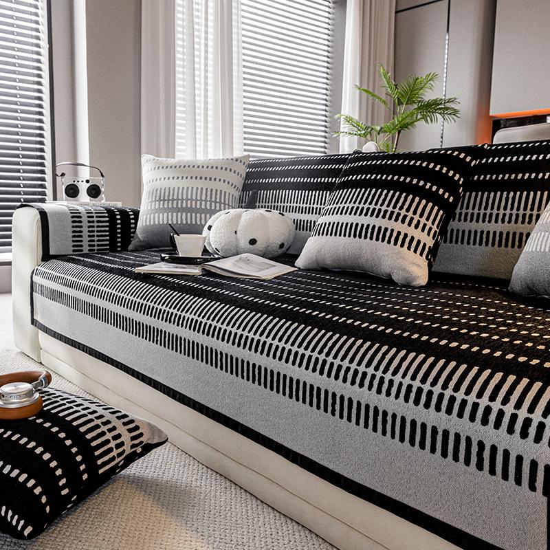 

Retro Chenille Sofa Mat Four Season Universal Non-Slip Sofa Cover Combination Stripes Sofa Cushion Straight Armrest Couch Cover 70x70cm 1pcs