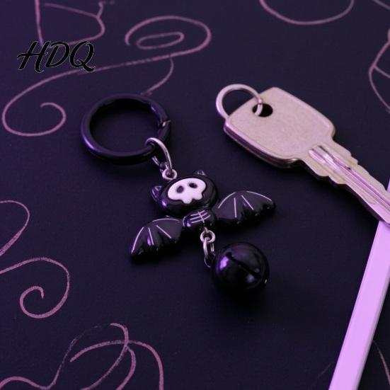 Spooky Bag Charms Halloween Cartoon Bat Keychain with Bell Winged Ghost Castle Collectibles Charm Charm Backpacks Handbags Decoration Accessory,