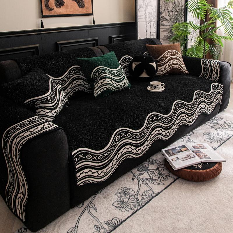 

Special-Shaped Bohemian Sofa Cushion Universal Fixed Non-Slip Bright Silk Sofa Cushion New Cover 70*70cm