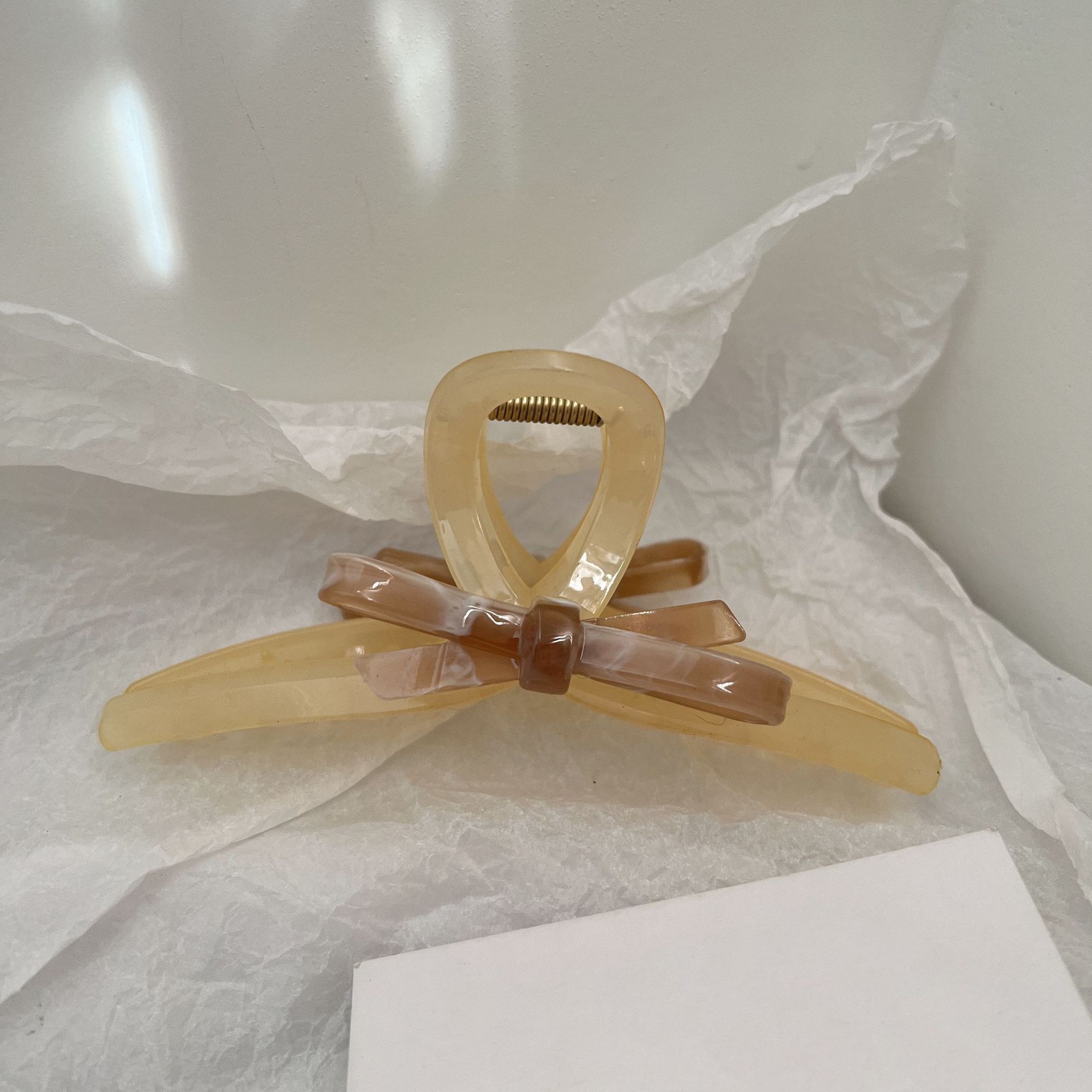 Acrylic bow hair clip Internet celebrity 2025 new high-end shark clip elegant hairpin back of the head summer