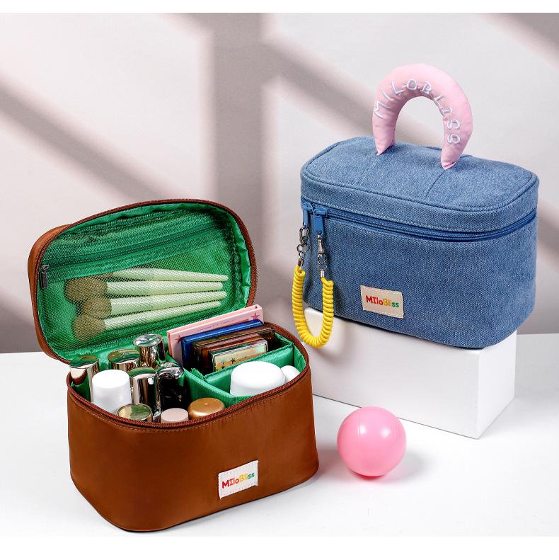 High-Capacity Cute Contrast Color Waterproof Cosmetic Bag for Women
