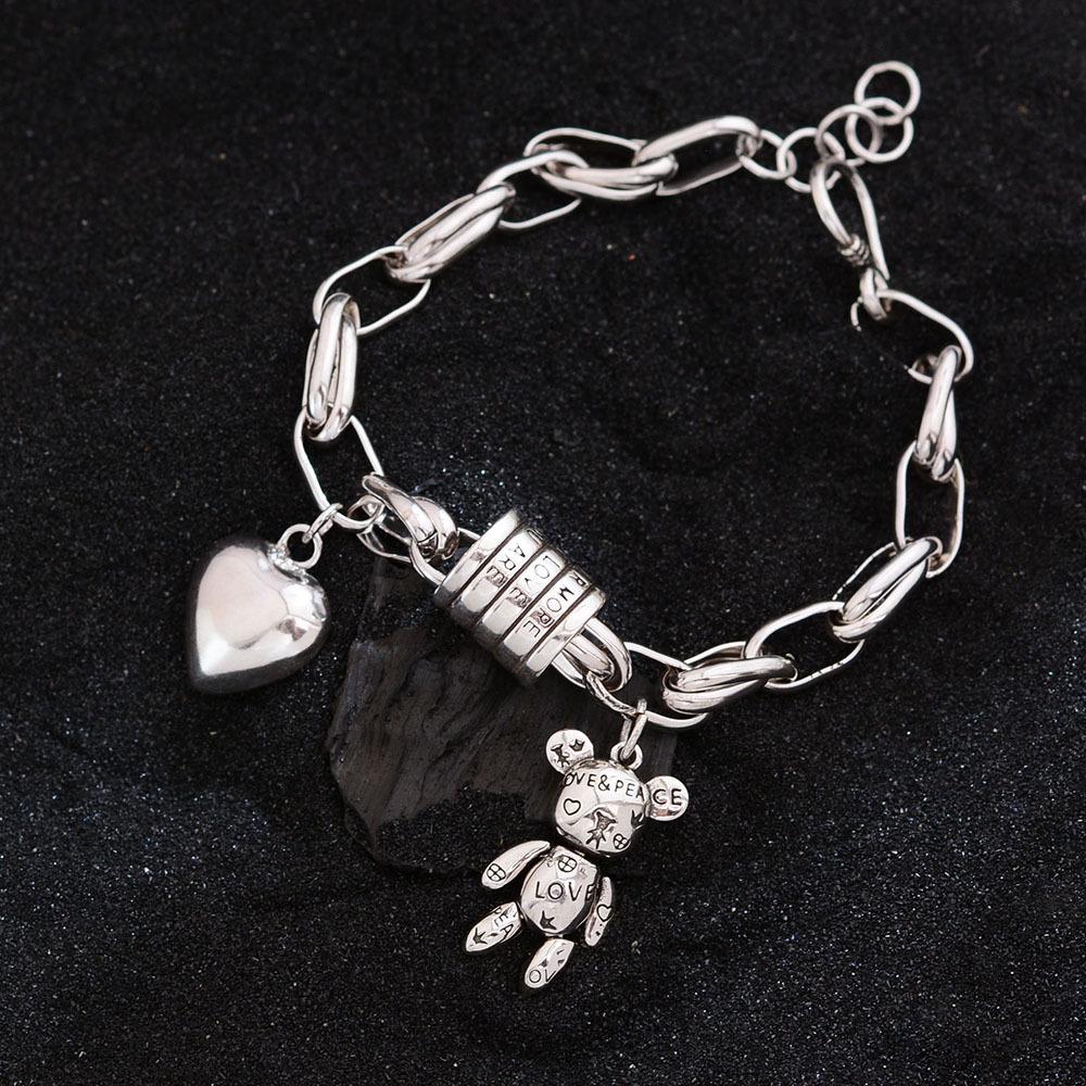 

Heart Pendant Retro Bracelet with Doodle Bear - Trendy Temperament Hand Jewelry Accessory