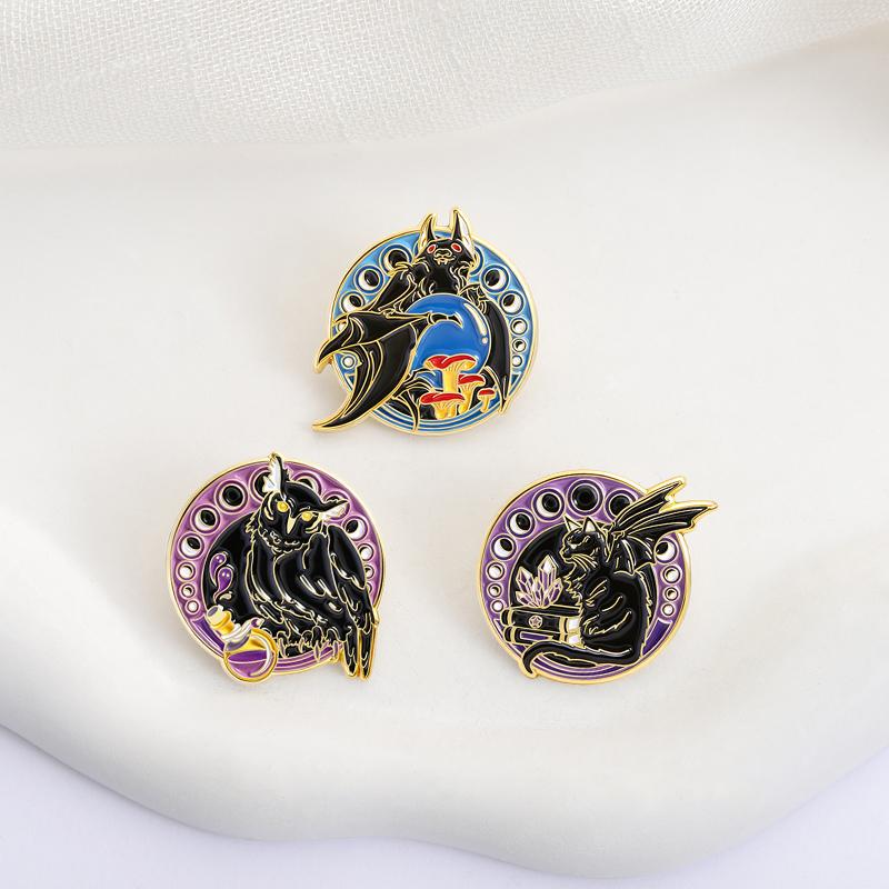 Moon Phrase Black Animal Enamel Pins Bat Cat Owl Brooches Lapel Badges Punk Gothic Jewelry Gift for Family Friends