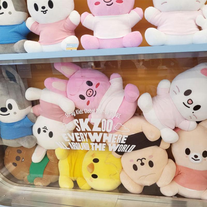 Stray Kids Peluche SKZOO e Merchandising Ufficiale – SKZOO OVUNQUE IN TUTTO IL MONDO a SEOUL Negozio Temporaneo Edizione Limitata