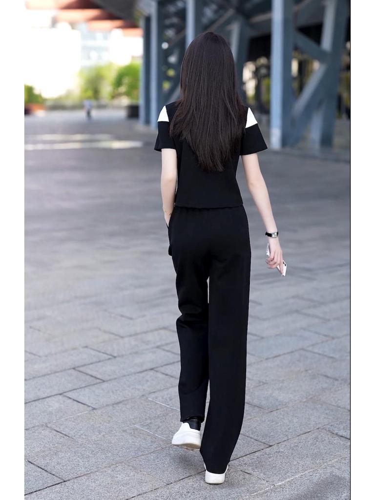 2026 Women's Chic Summer Sports Dress Suit - Age-Reducing Short Sleeve Skirt Two-Piece Set