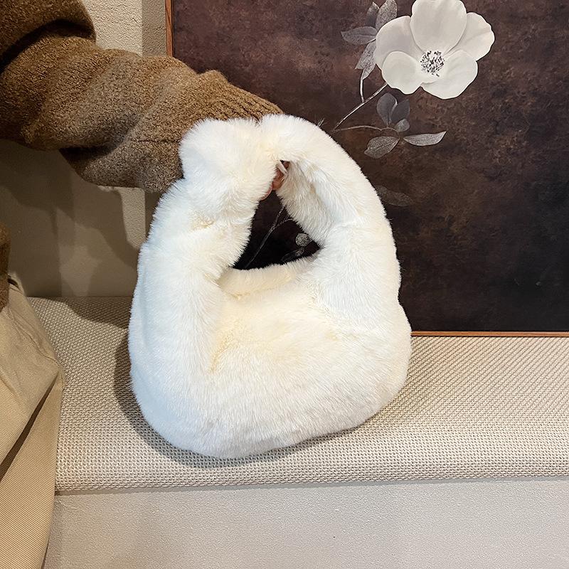 

Autumn and winter fashion handbag small bag women s 2025 new plush bag niche high-end fluff bucket bag