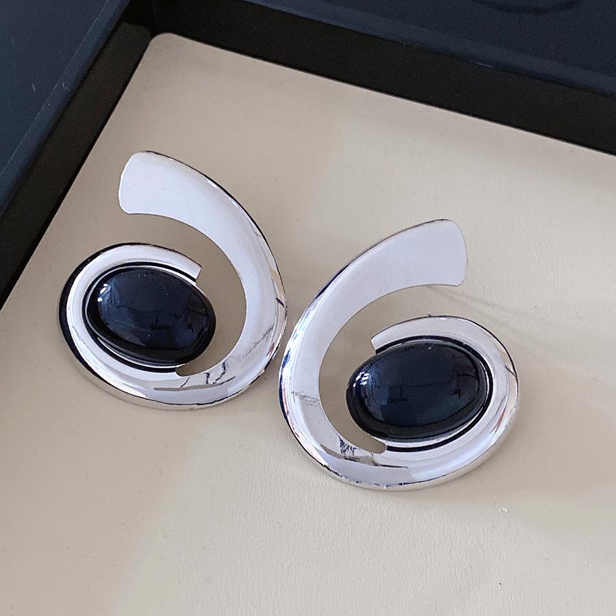 Steel Needle Geometric Spiral Stud Earrings New European and American Niche Design Earrings Light Luxury High Sense Personalized Earrings Women