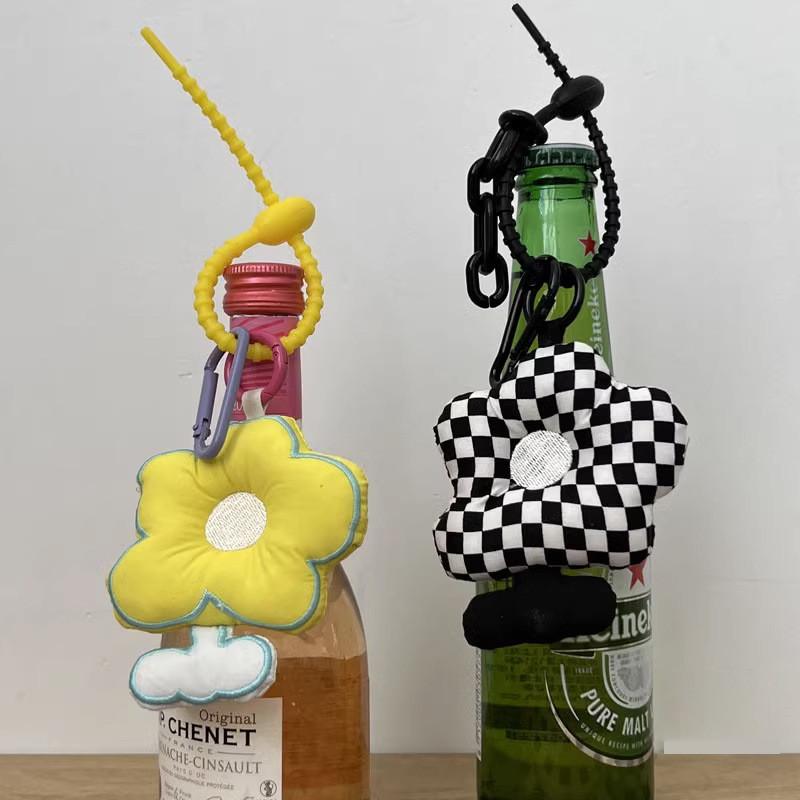 Adorable Floral Plush Keychain With Soft Pp Cotton Filling For Charm And Style