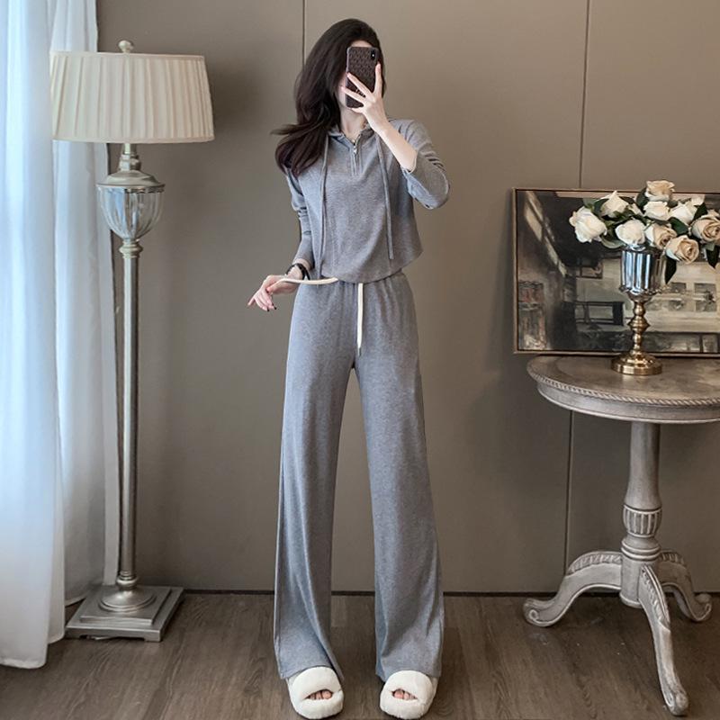 

Trendy Women s Sports Suit: Spring Fashion Hooded Sweatshirt & Casual Two-Piece Set, Street Style L серый