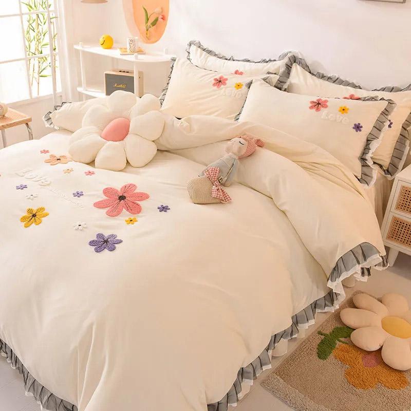 4pcs/set Non-Slip Bed Skirt Quilt Cover Pillowcase Four Piece Sets Princess Lace Quilt Cover Delicate Embroidery Soft Bedding Set