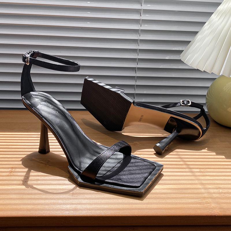 

Универсальные новые туфли-лодочки на высоком каблуке с квадратным носком и пряжкой на одно слово, женские шпильки, черные, красивые, сексуальные босоножки с открытым носком 40