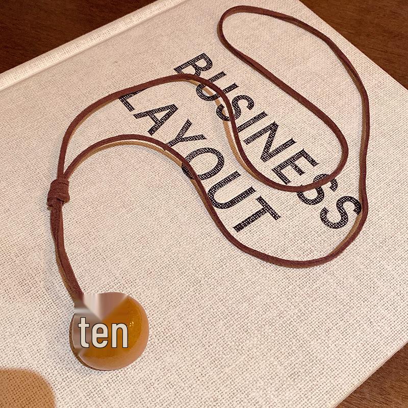 Retro Chinese Tassel Necklace: Unique Ethnic Style Women's High-End Clavicle Chain.