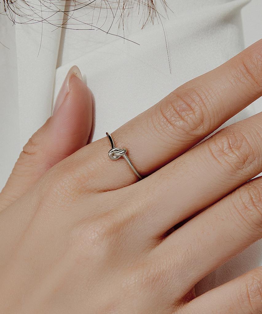 Helene Jewelry Silver 925 Single Twist Miss Ring (Type A)