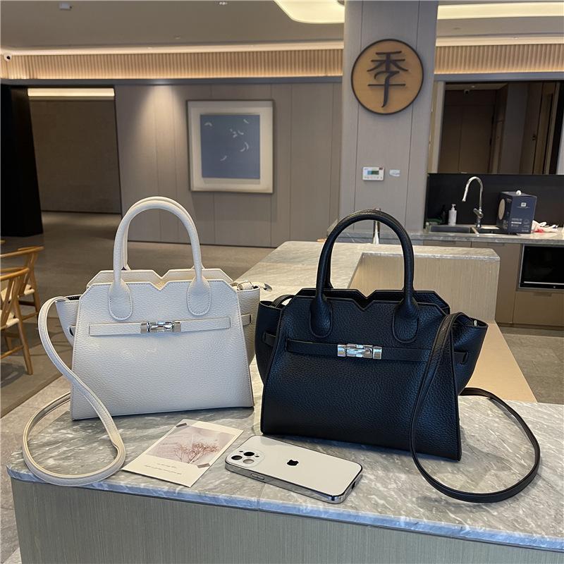 Spring New High-end Bag, Lychee Pattern Lock Wing Bag, Portable Shoulder Women's Bag