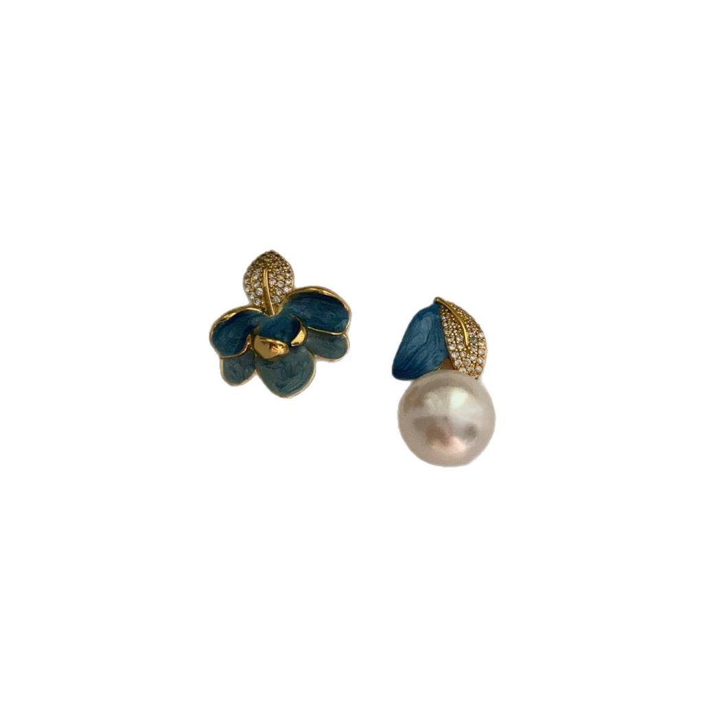 Asymmetrical Leaves Imitation Pearl Stud Earrings Enamel Drip Glaze Advanced Sense Diamond Set 20 Court Style