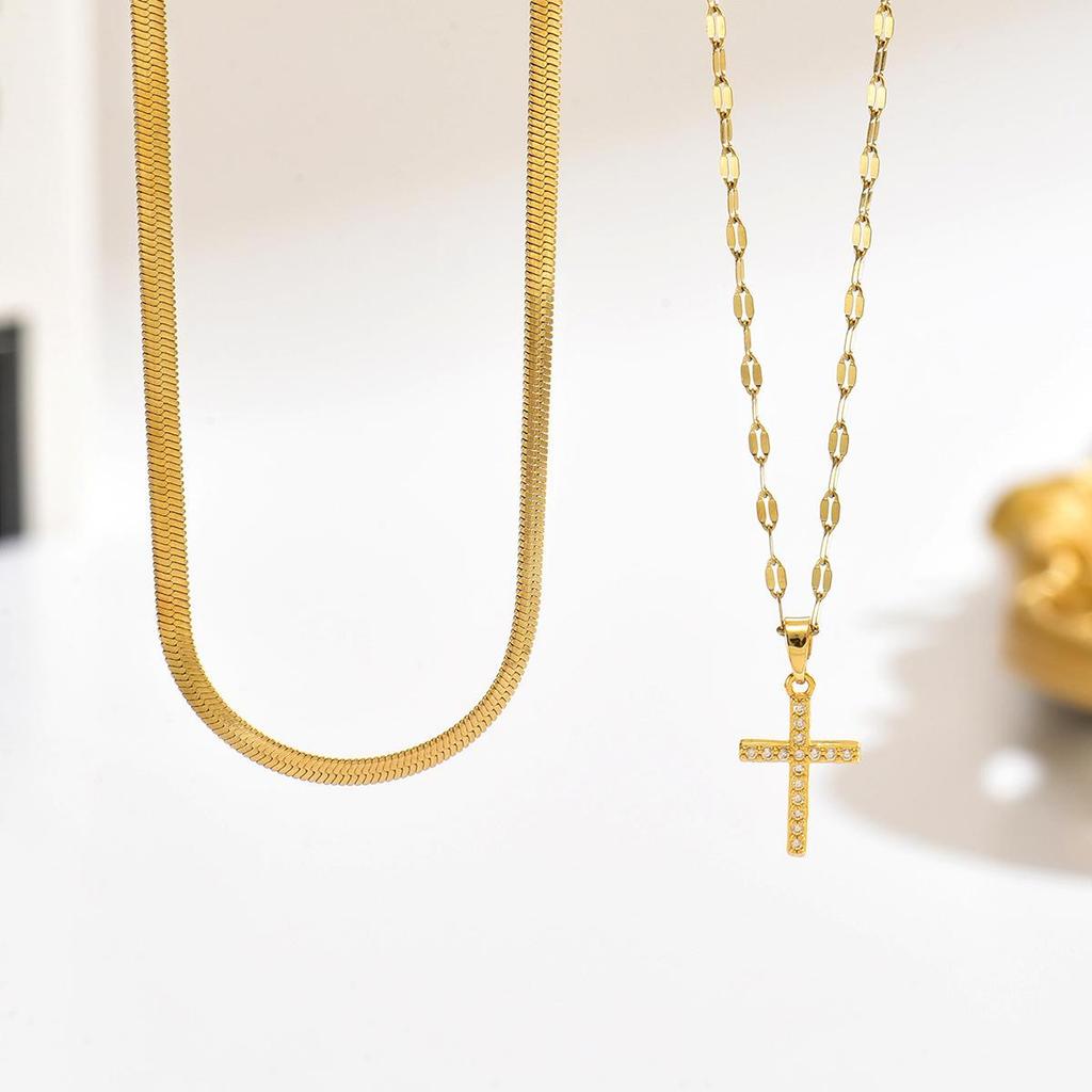 Titanium Steel Cross Pendant Necklace - Elegant Women's Clavicle Chain Jewelry