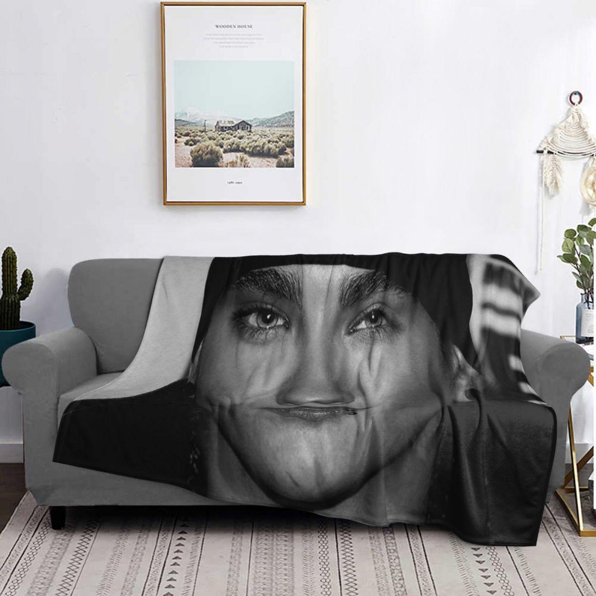 Exquisite Fashion Items Unisex Tokio Hotel Tom Kaulitz Blanket Soft Warm Flannel Throw Blanket Plush For Bed Living Room Picnic Travel Home Couch