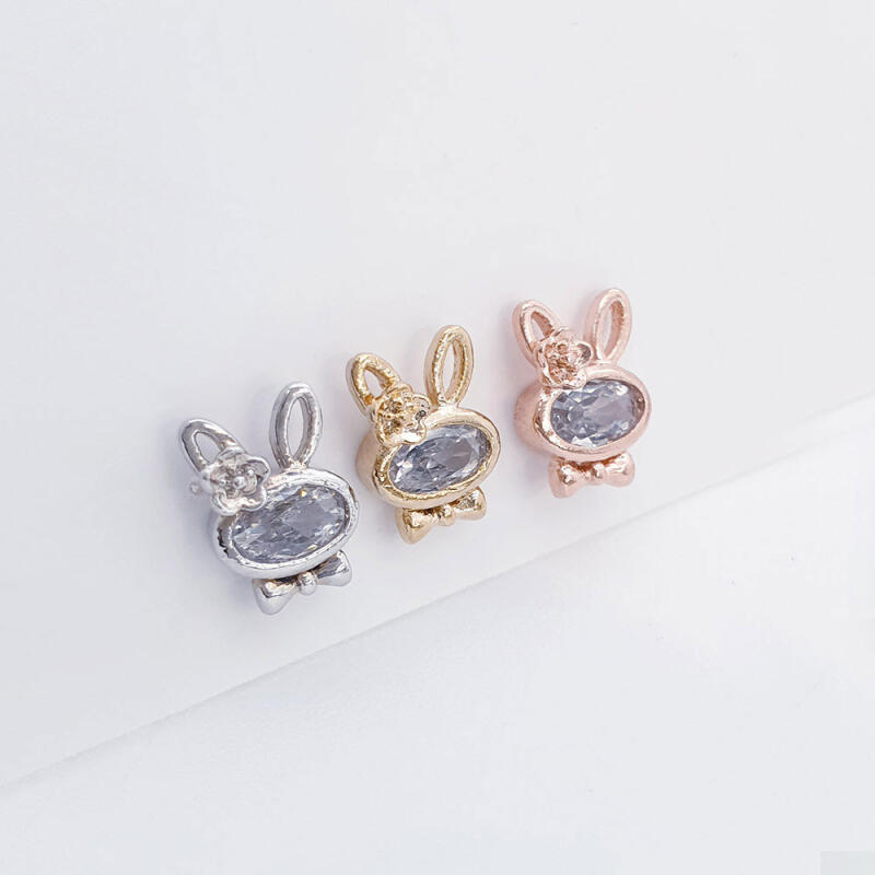 

Simple Mini Cubic Rabbit Silver Needle Earrings (1 Pair) OR (Silver)