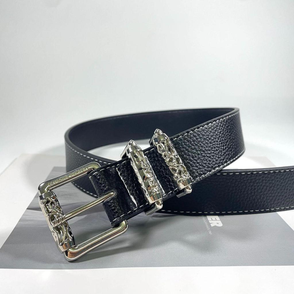 Fashionable Carved Leather Belt with Silver Buckle and Rotating Roller for Jeans