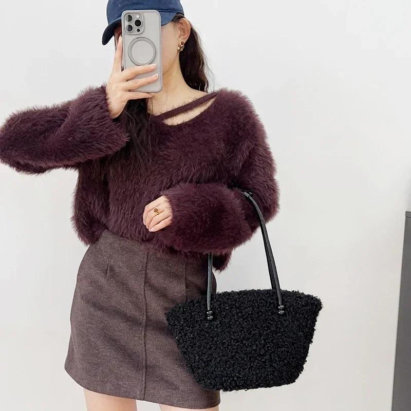 Luxury Faux Lamb Wool Tote Bag Winter Plush Handbag for Women Trendy Large Capacity Soft Fleece Shoulder Bag