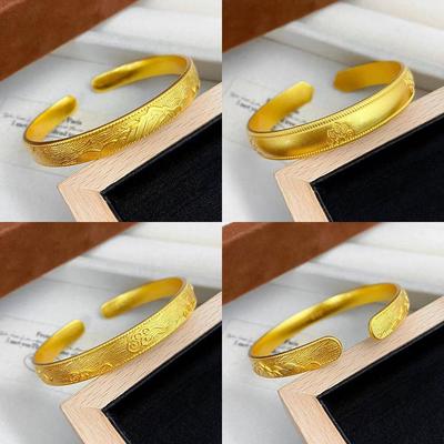 Gold Brushed Bracelet: A Thousand Li of Rivers and Mountains - Chinese Retro Lotus Ruyi Cloud Bangle