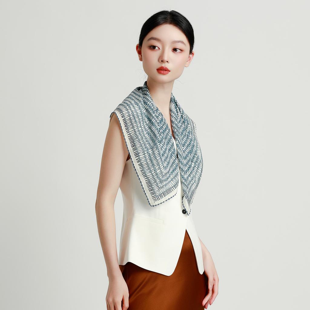 100% Mulberry Silk High-end Fashionable Handmade Crescent Edge Silk Classic Scarf for Women's Versatile Silk Scarf