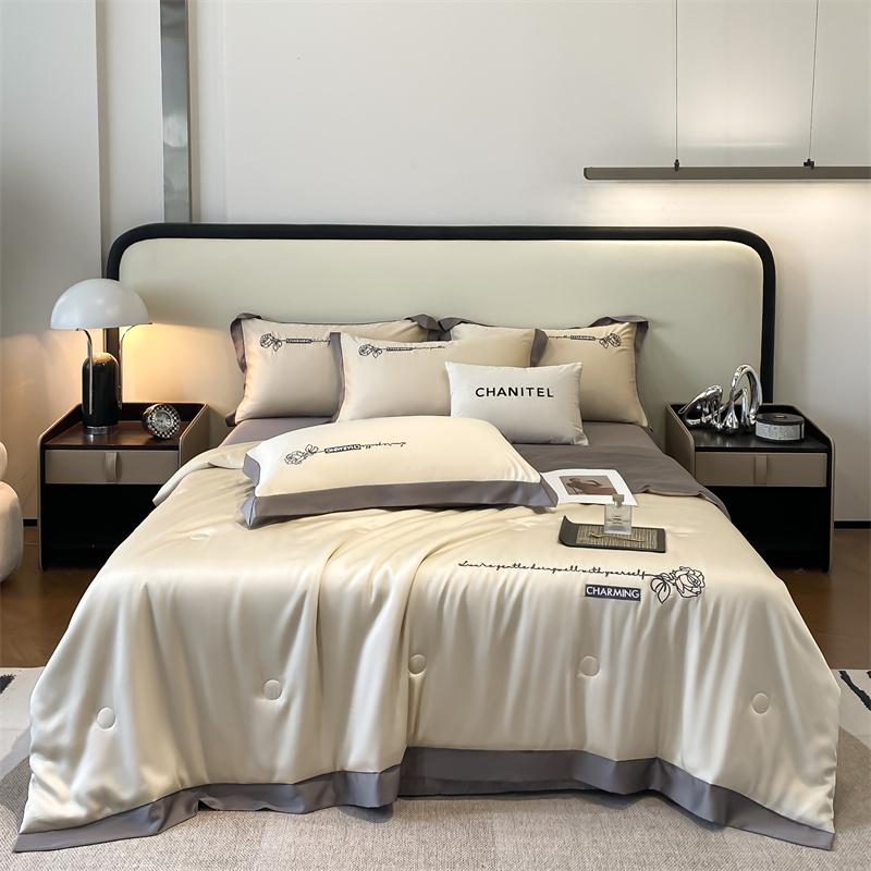 2024 New Summer Ice Silk Quilt Air Condition Blanket Smooth Breathable Lightweight Comforter Bedspreads On the Bed Solid Color