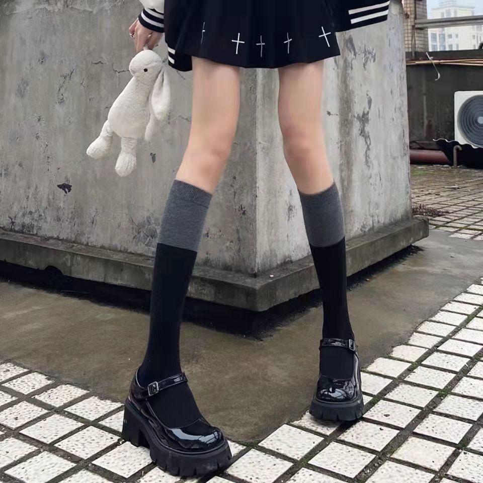 Color Matching Socks Women'S Ins Trendy And Versatile Autumn Black And Gray Spliced Knee Socks High Value Mori Black Calf Socks
