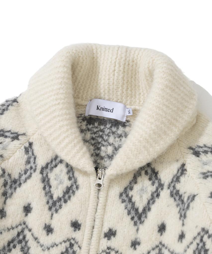 Knitted Bulky Wool Diamond Zip-Up Ivory