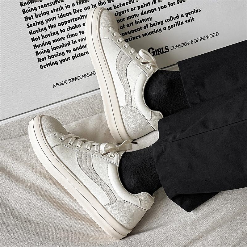 

Men s shoes 2025 autumn new breathable men s lightweight casual shoes leather leather surface daily versatile low-top board shoes tide 44