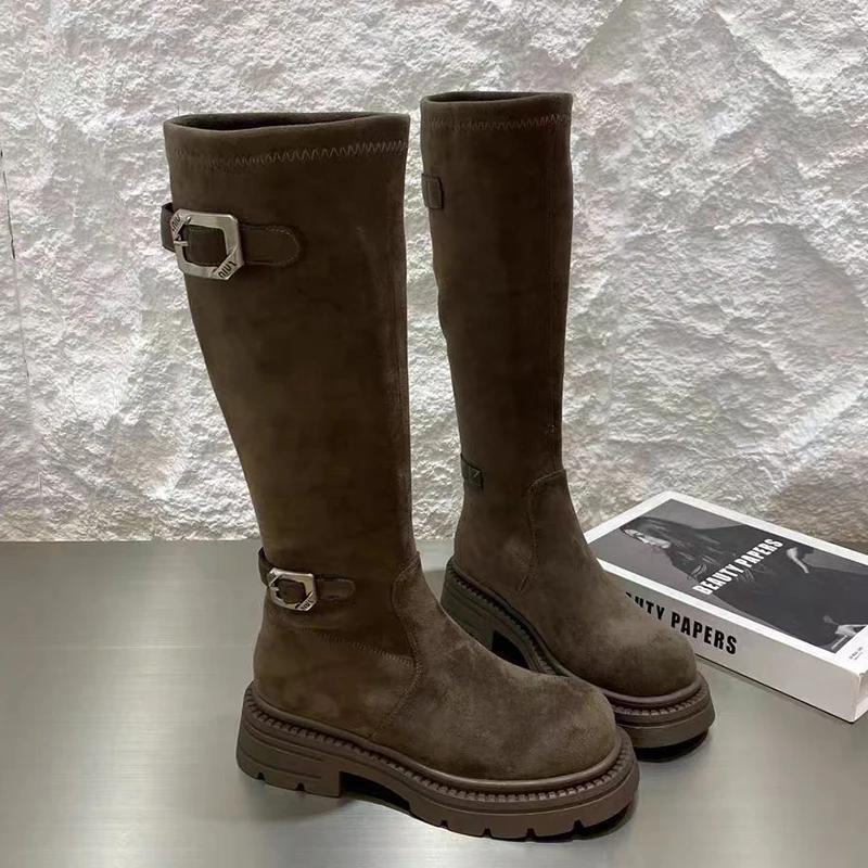 Módní vysoké boty pro ženy s plochou podrážkou, semišové, zimní, designové boty, módní kozačky po koleno 2025 nové šaty značkové gotické dámské Chelsea boty