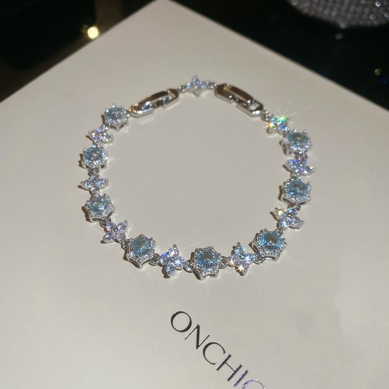 Europe and the United States Hot-selling Color Oval Love Zircon Bracelet Light Luxury Bracelet Personalized Jewelry Women