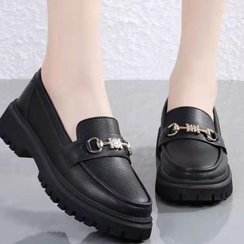 Loafers 2025 New Leather Shoes Women's Spring British Style Versatile Single Shoes Patent Leather Soft Sole Cover Foot Pedal