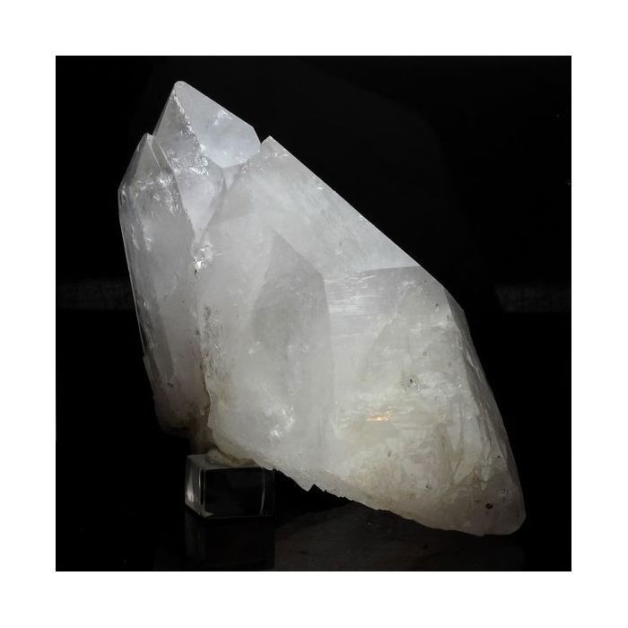 Quartz 850.7 carats