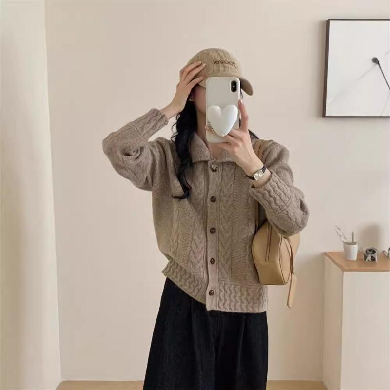 Autumn and winter new gentle wind twist knitted cardigan women's retro soft waxy lapel loose lazy sweater jacket