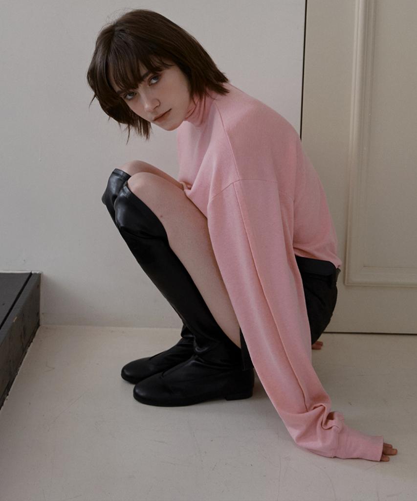 SIGREAT Loose Fit Wool Tencel Turtleneck T-Shirt_Pink
