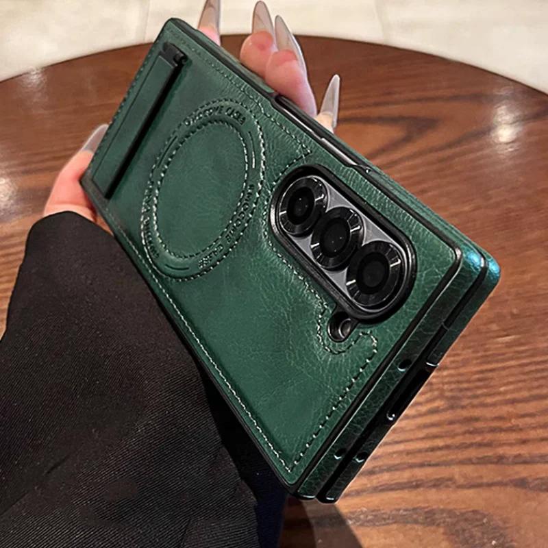 

Ретро Кожаный Чехол для Телефона со Скрытой Подставкой для Samsung Galaxy Z Fold 7 6 5 4 3 Магнитная Беспроводная Зарядка Защита Линзы от Падения Galaxy Z Fold7