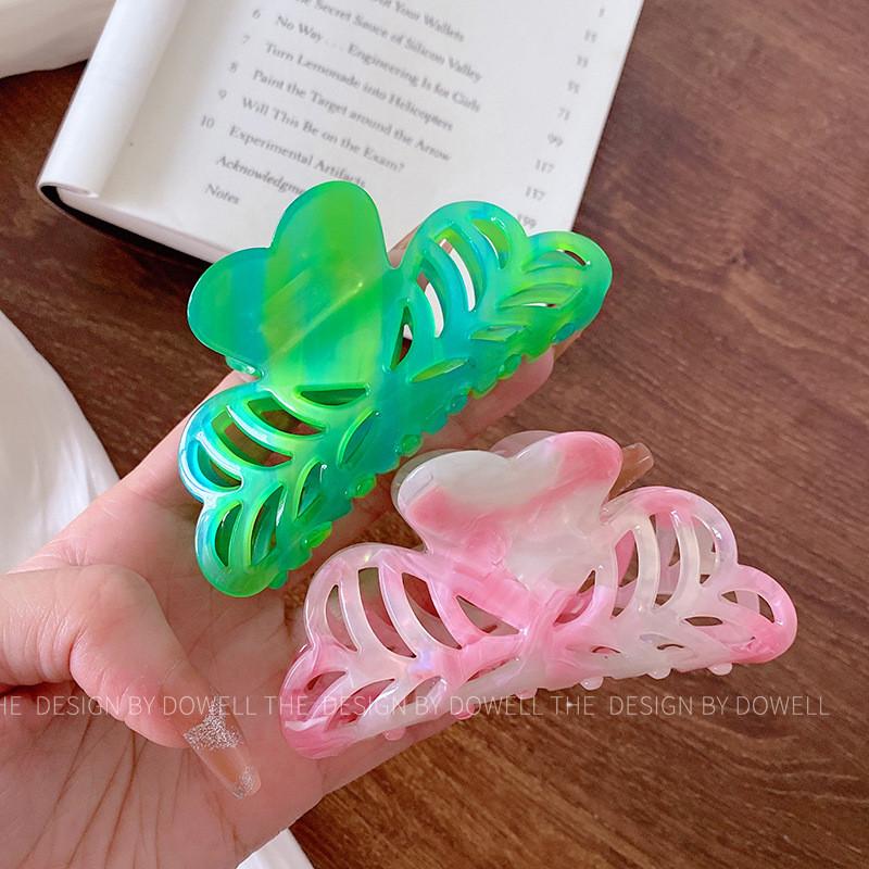 Chic And Stylish Acetate Hair Claw Clip Featuring Delicate Floral Designs For Women