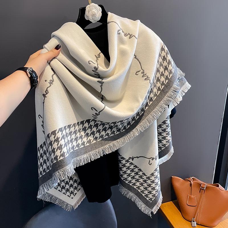 Novo cachecol quadrado feminino para outono e inverno, cachecol grosso e grande, luxuoso, macio, imitação de caxemira, para áreas externas
