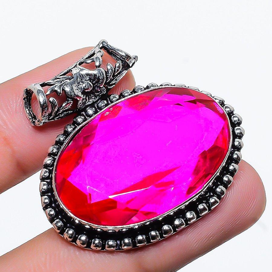 

Pink Rubillite Gemstone Handmade Ethnic Gift Jewelry Pendant 1.38 VR-1572