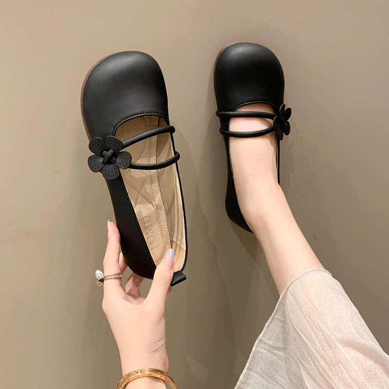 Mary Jane shoes women's summer 2025 new French single shoes spring and autumn soft-soled sandals flat-soled beanie pregnant women small leather shoes