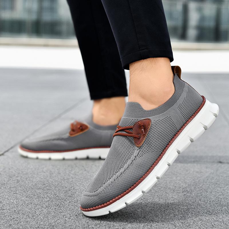 Comfortable Sports Casual Shoes Fly-woven Breathable Extra Large Size Spring and Summer Lazy Shoes