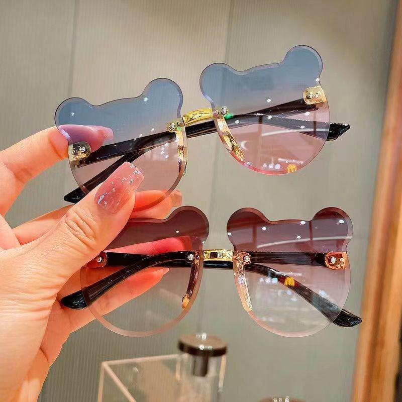 Fashion Summer Outdoor Travel Skiing Sunglasses Cartoon Bear Sunglassess for Boy Girl Children Rimless Casual Sunglasses UV400