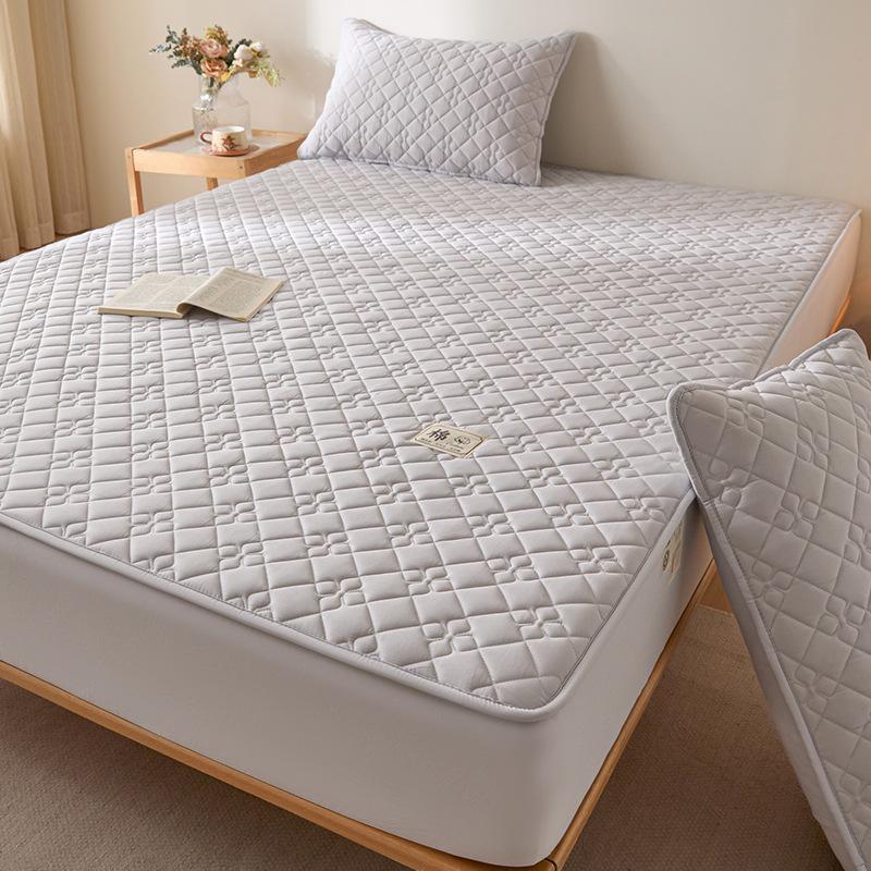 All-Cotton Quilted Waterproof Mattress Protector for All Seasons