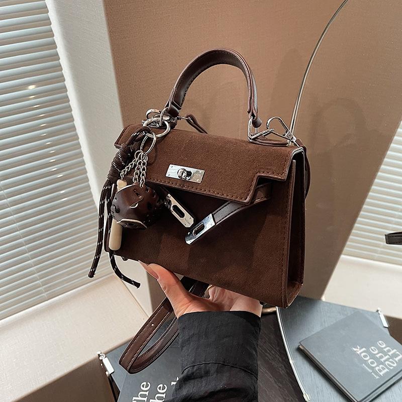 Neue Tasche Damen 2025 beliebte kleine quadratische Tasche Herbst und Winter Nischendesign Schulter Umhängetasche High-End Handtasche