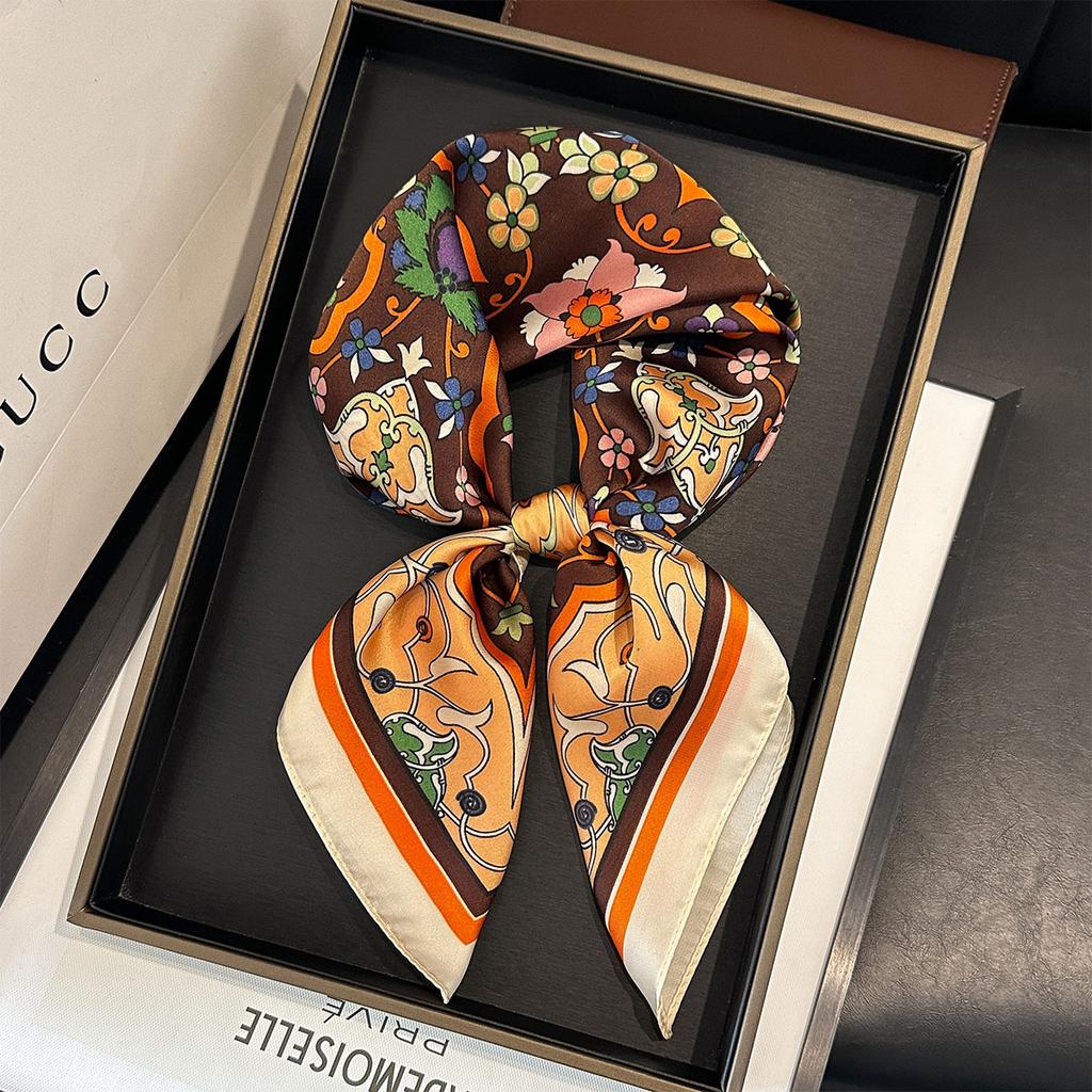 2025 Luxury Horse Print Female Silk Neck Scarf Square Hair Scarves Foulard Head Band Shawls Wraps Neckerchief Bandana Women
