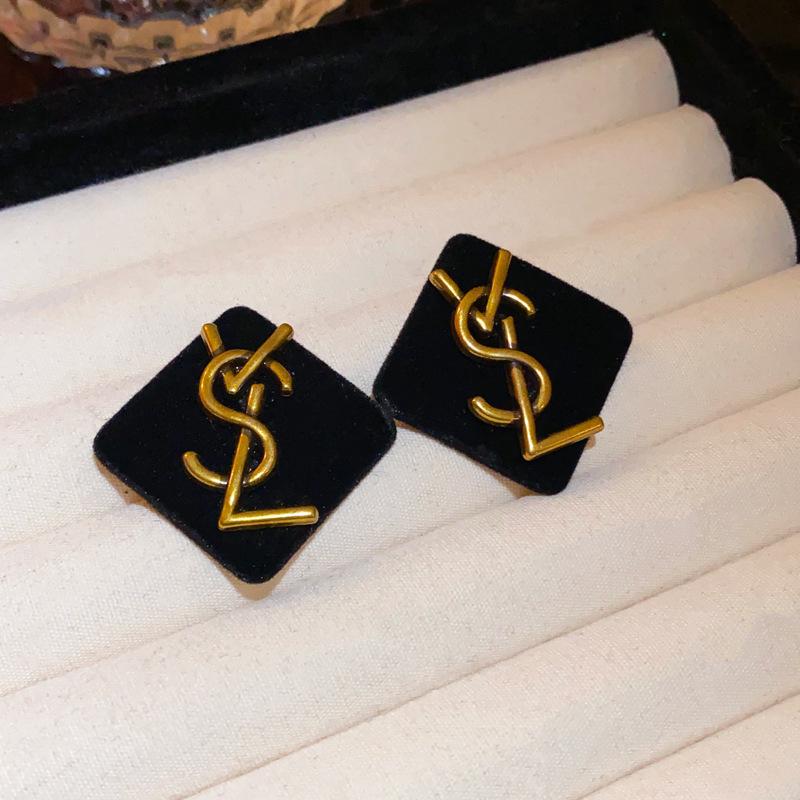 Vintage Silver Black Tassel Geometric Round Stud Earrings for Women - Elegant High-End Design