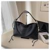 Retro Bag Women's Large-capacity New Autumn and Winter Versatile Niche Shoulder Underarm Bag Woven Commuter Bag